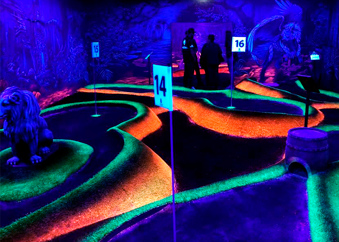 Blacklight adventure golf