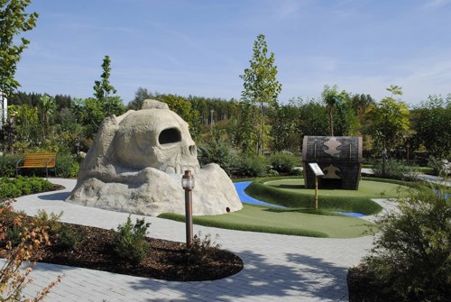Legoland Adventure Golf Scull 2